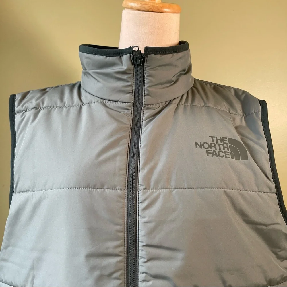 NWT! The North Face 1996 Retro Nuptse Reversible Green Vest - Size Large